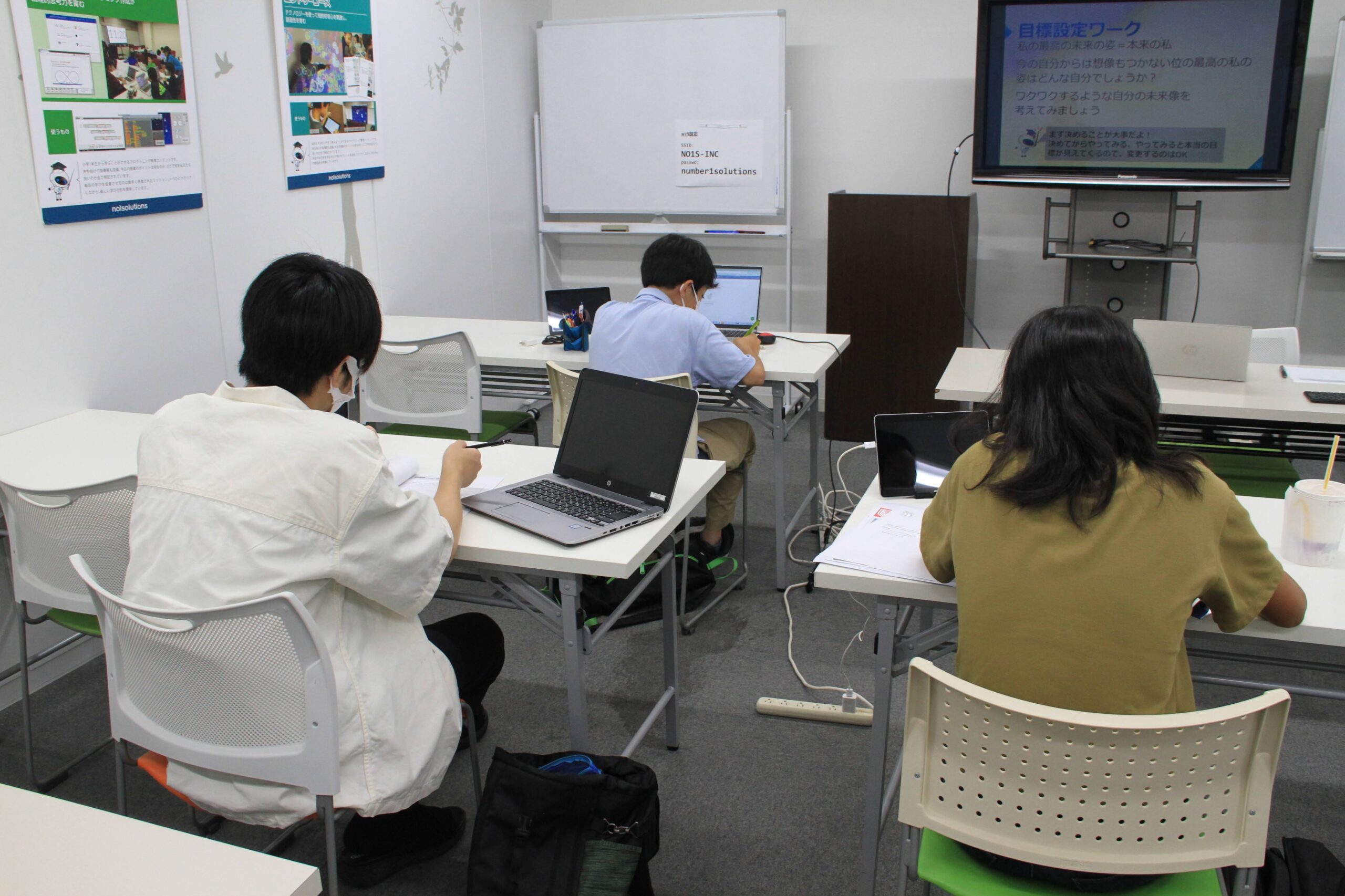 キャンプの様子